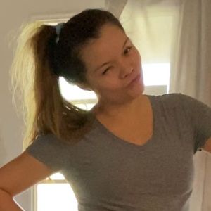 Meet your Posher, Brittni